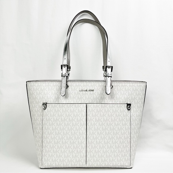 Michael Kors Handbags - Michael Kors Tote
